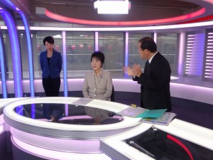 国際放送「NHKワールド」のスタジオ視察