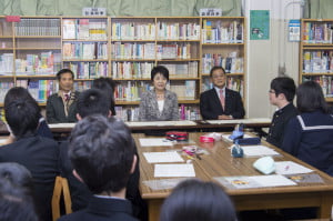 法教育の現場を視察(台東区立上野中学校）